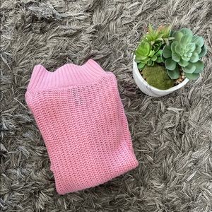 H&M Cropped Turtleneck Sweater✨